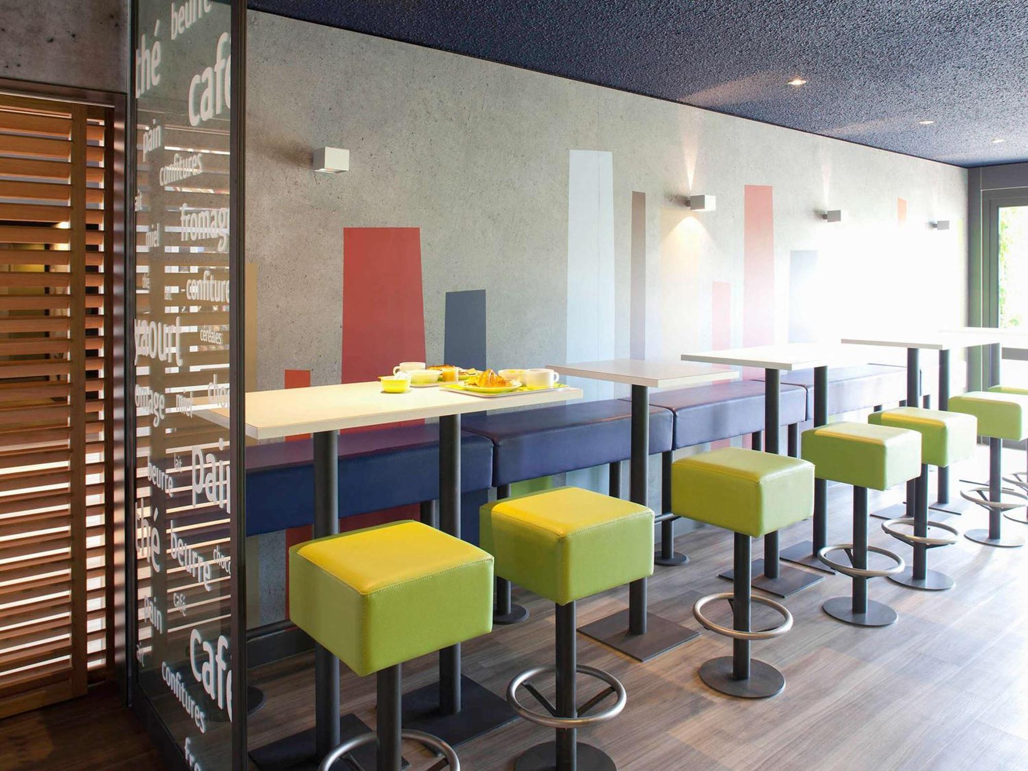 Ibis Budget 타르브 외부 사진