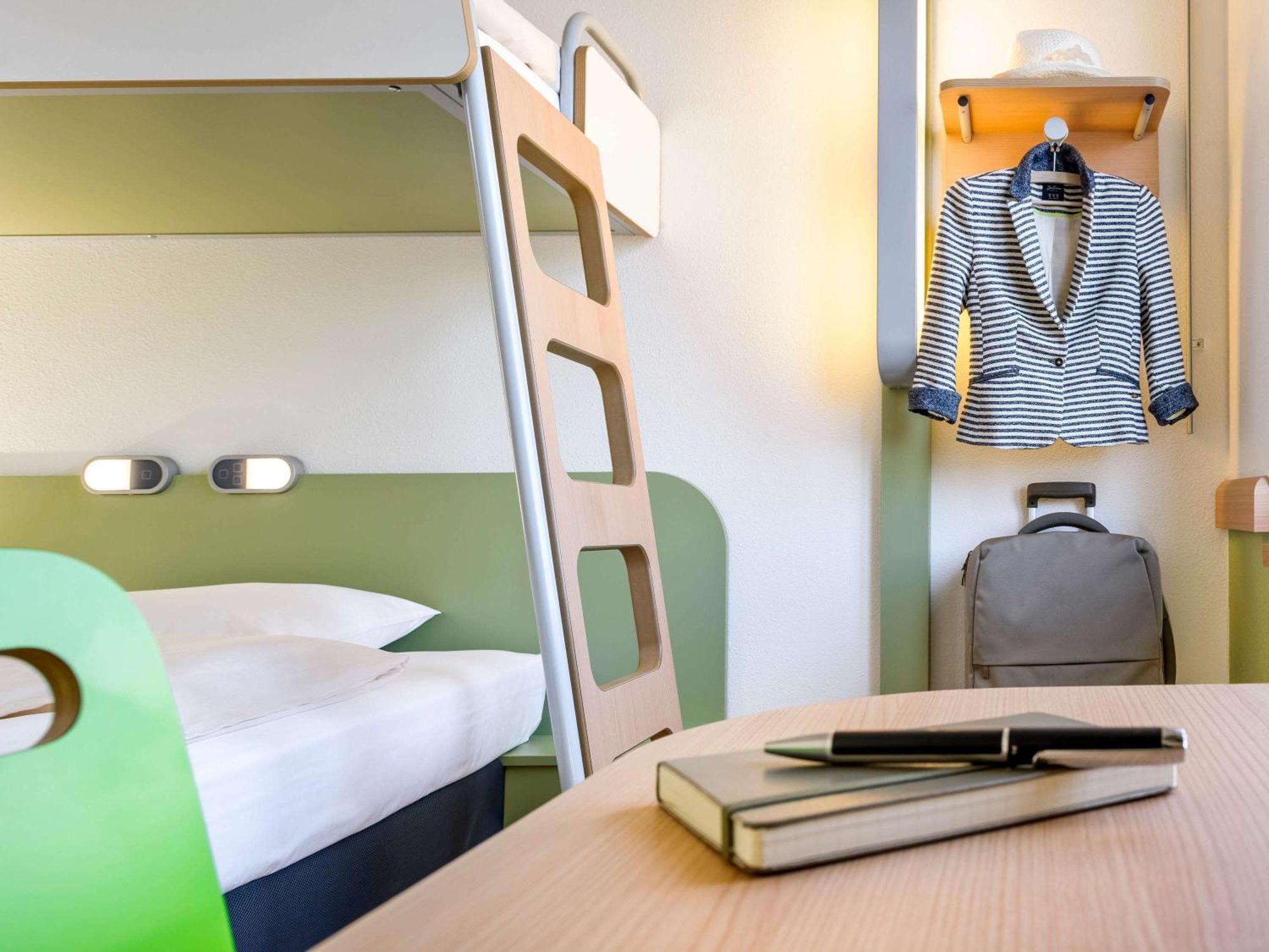 Ibis Budget 타르브 외부 사진