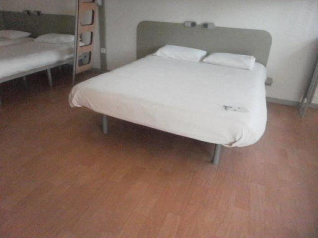 Ibis Budget 타르브 외부 사진